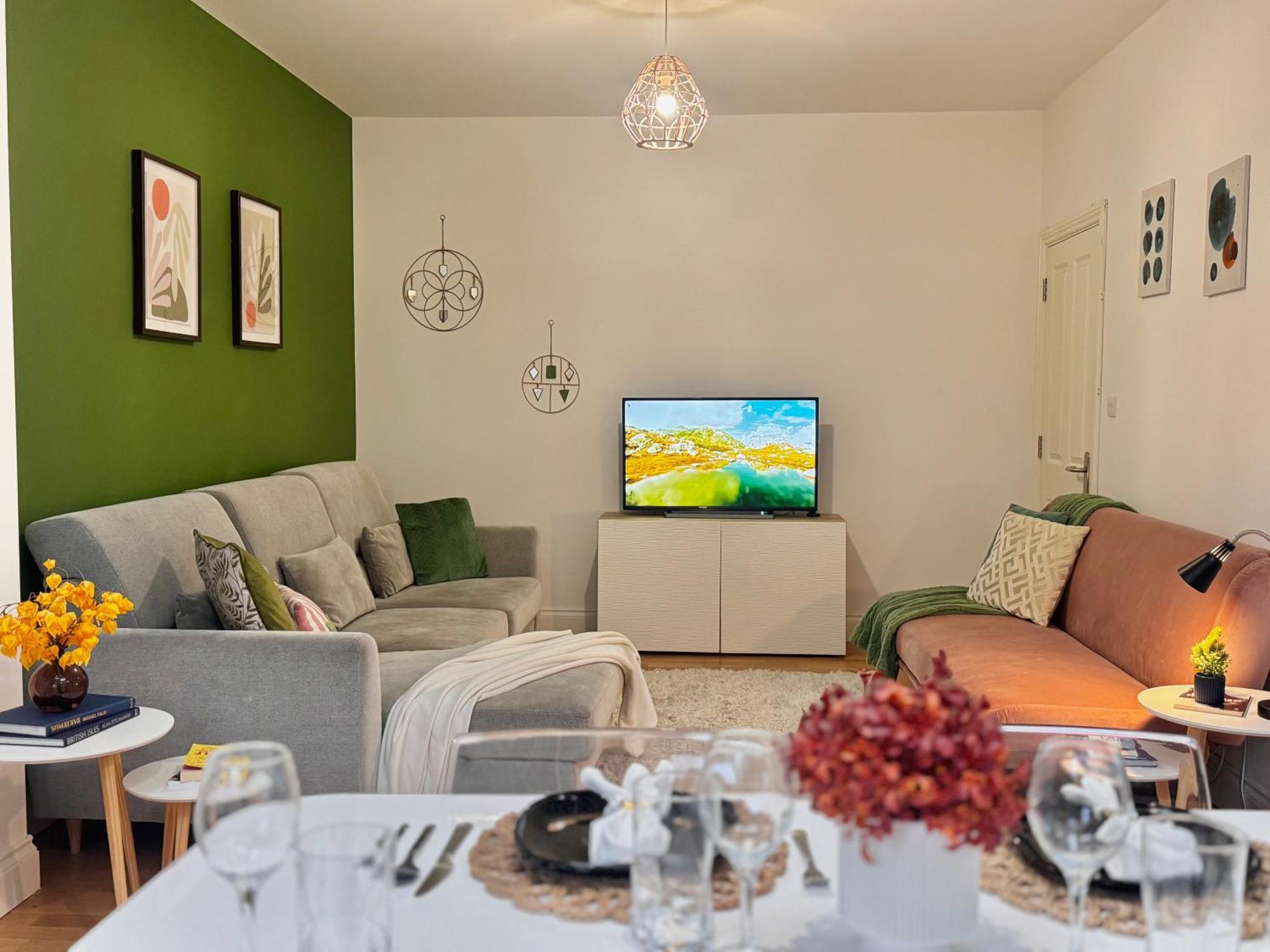 Modern 1-Bed Apt 30Min To Central London & Parking Buitenkant foto