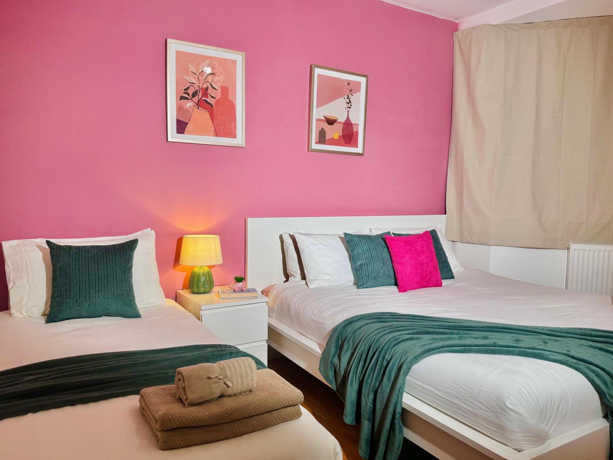 Modern 1-Bed Apt 30Min To Central London & Parking Buitenkant foto