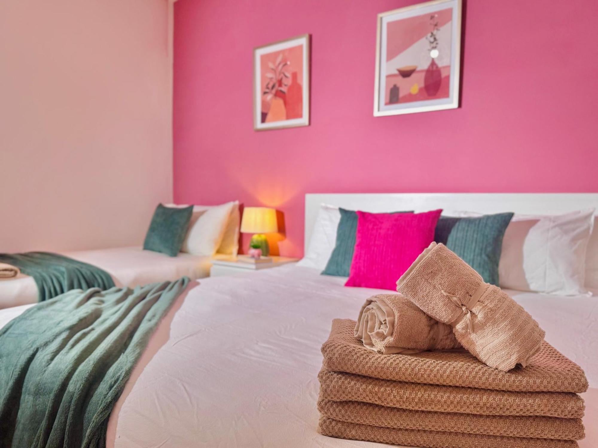 Modern 1-Bed Apt 30Min To Central London & Parking Buitenkant foto